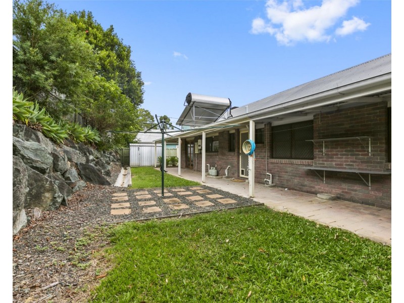 84 Bunya Park  Drive, Eatons Hill QLD 4037