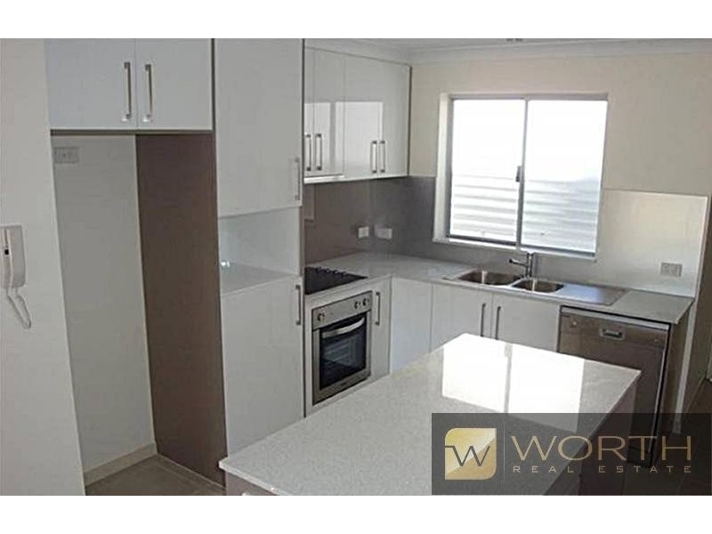 Holland Park QLD 4121