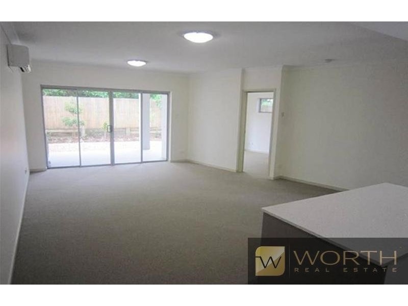 Holland Park QLD 4121