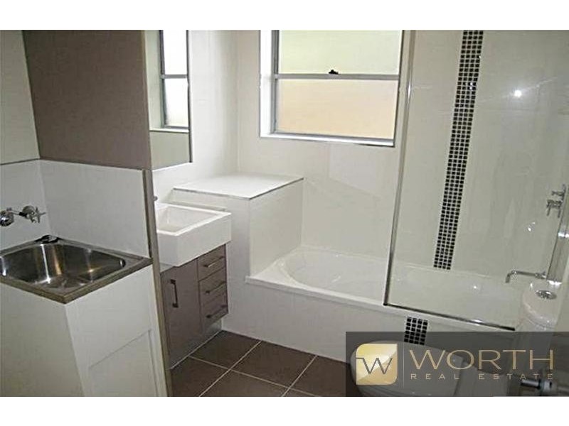 Holland Park QLD 4121