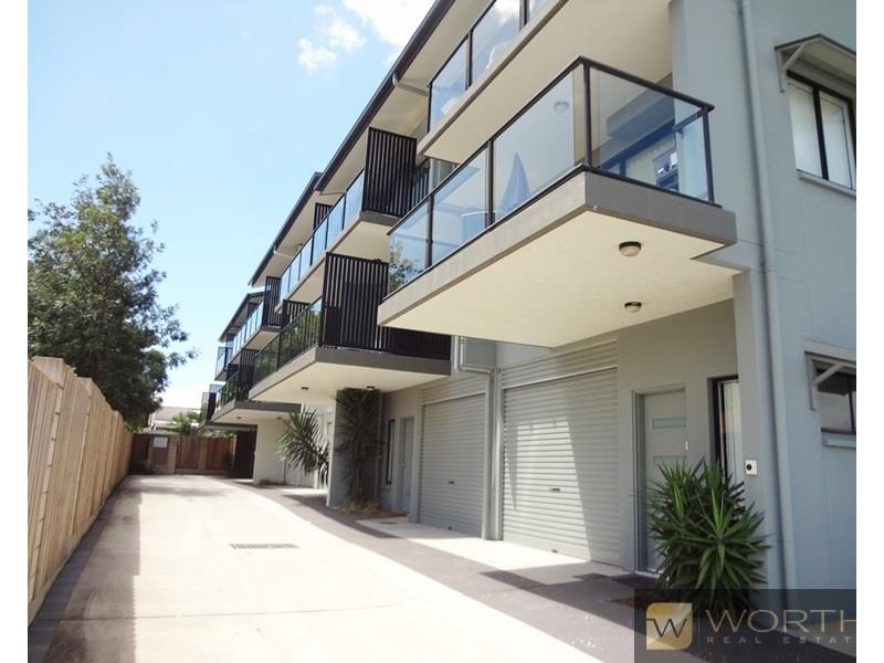 2/237 Gympie Road, Kedron QLD 4031