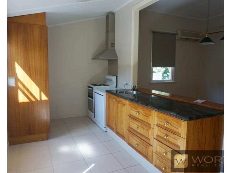 254 Wynnum Road, Norman Park QLD 4170