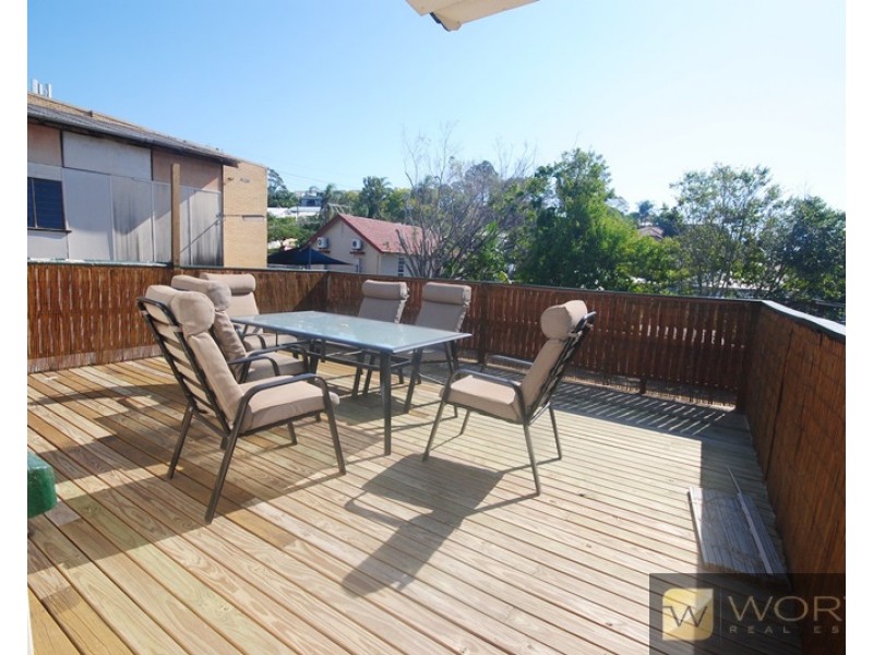 254 Wynnum Road, Norman Park QLD 4170