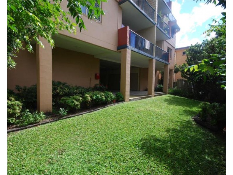 8/17 Dwyer Street, Nundah QLD 4012