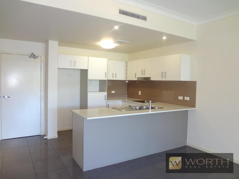 8/45 Playfield Street, Chermside QLD 4032