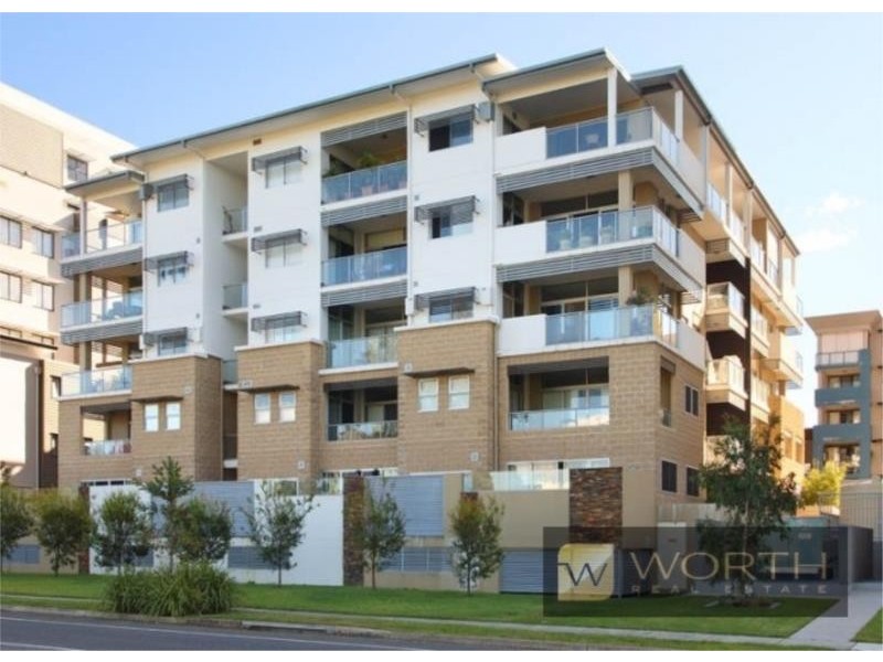 8/45 Playfield Street, Chermside QLD 4032