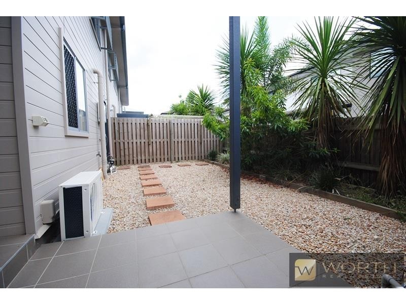 2/103 Gillies Street, Zillmere QLD 4034