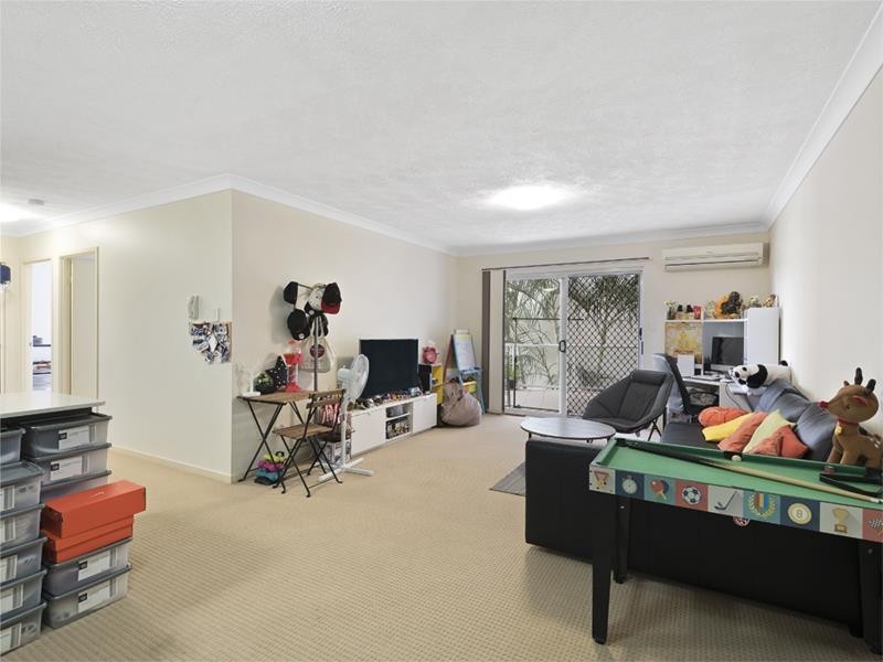 2/12 Grace Street, Nundah QLD 4012