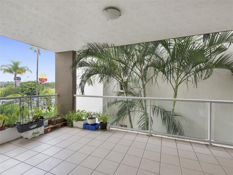 2/12 Grace Street, Nundah QLD 4012