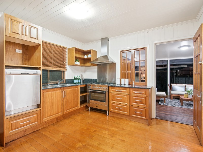 310 Nudgee Road, Hendra QLD 4011