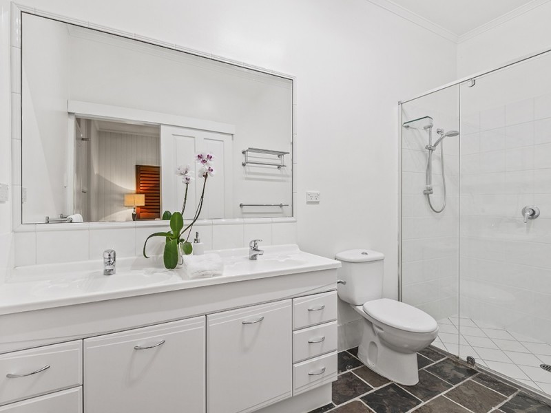 310 Nudgee Road, Hendra QLD 4011