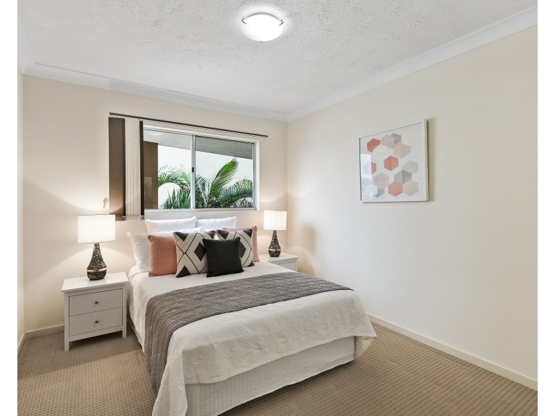 2/12 Grace Street, Nundah QLD 4012