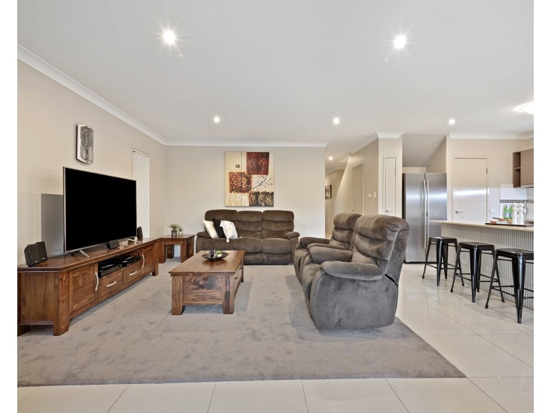 30  Travorten Drive, Bridgeman Downs QLD 4035