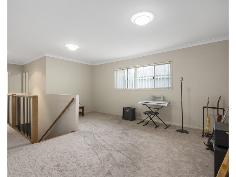 30  Travorten Drive, Bridgeman Downs QLD 4035