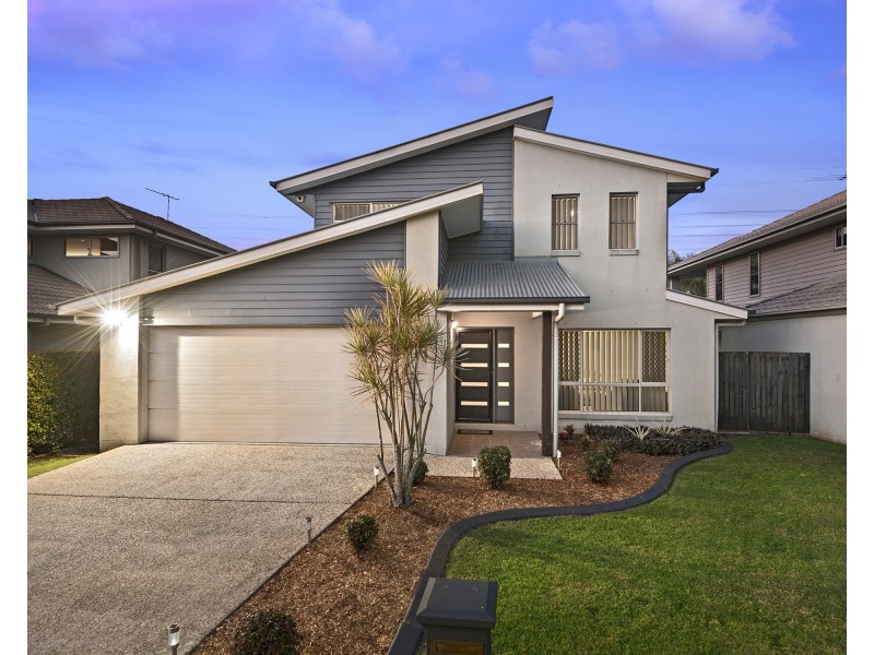 30  Travorten Drive, Bridgeman Downs QLD 4035