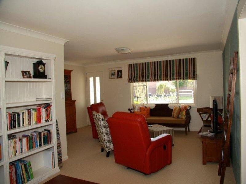 40 Kelly St, Scone NSW 2337