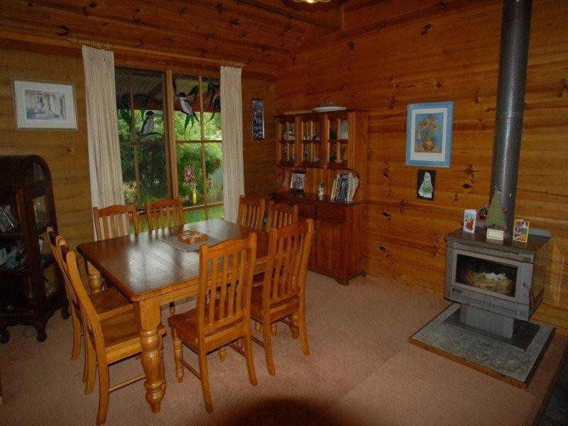 65 Cobden St, Bright VIC 3741