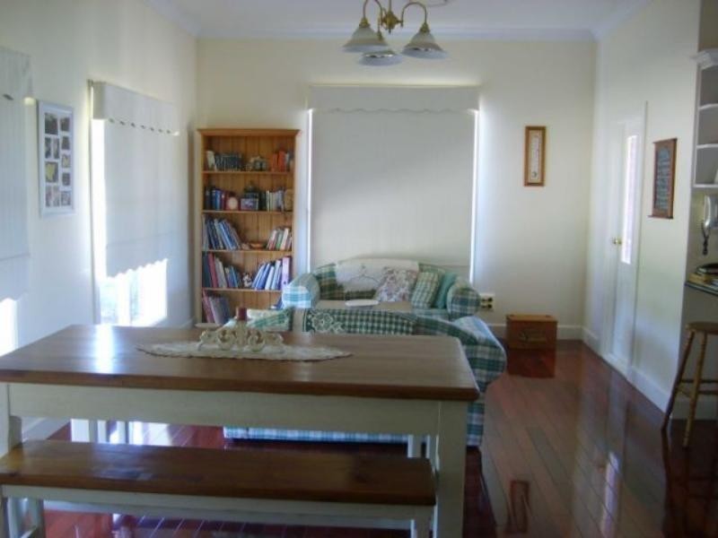 135 Nash St, Parkes NSW 2870