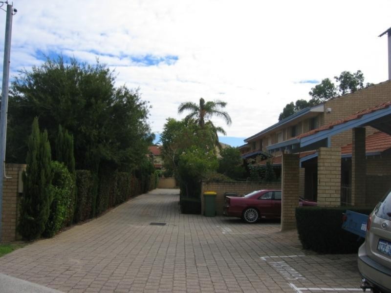 8/290 Mill Point Rd, South Perth WA 6151