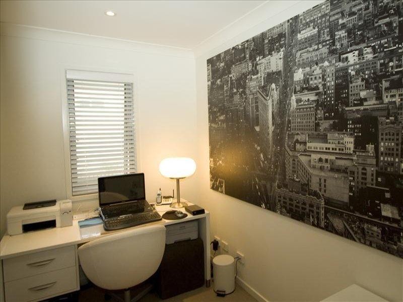 11 Worchester Tce, Reedy Creek QLD 4227