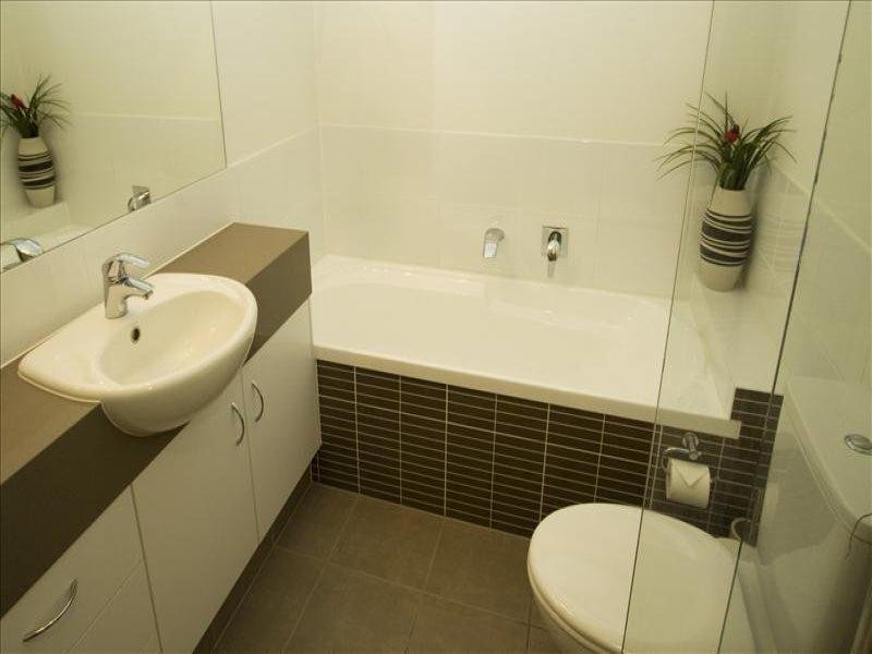 11 Worchester Tce, Reedy Creek QLD 4227
