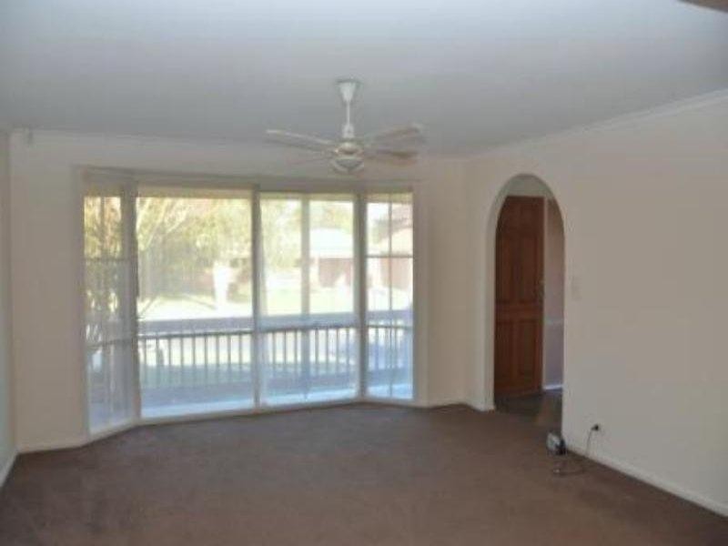 61 Burgess Dr, Langwarrin VIC 3910