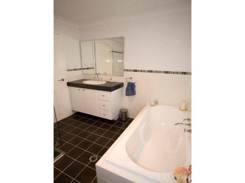 15 Kent  St, Winmalee NSW 2777