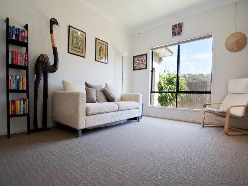 125 McGinn Rd, Ferny Grove QLD 4055
