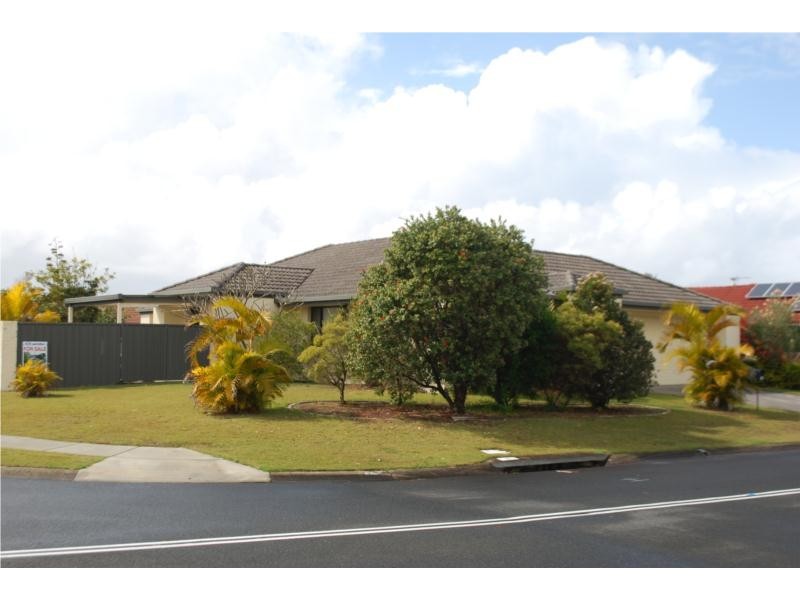 1 Kingfisher Cct, Kingscliff NSW 2487
