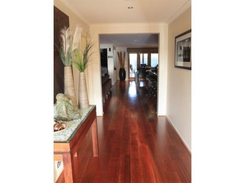 5 Castawellan St, Lyndhurst VIC 3975