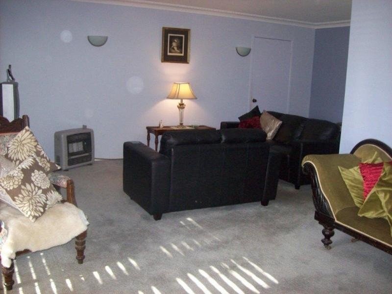 2 Sherrian Cl, Dudley NSW 2290