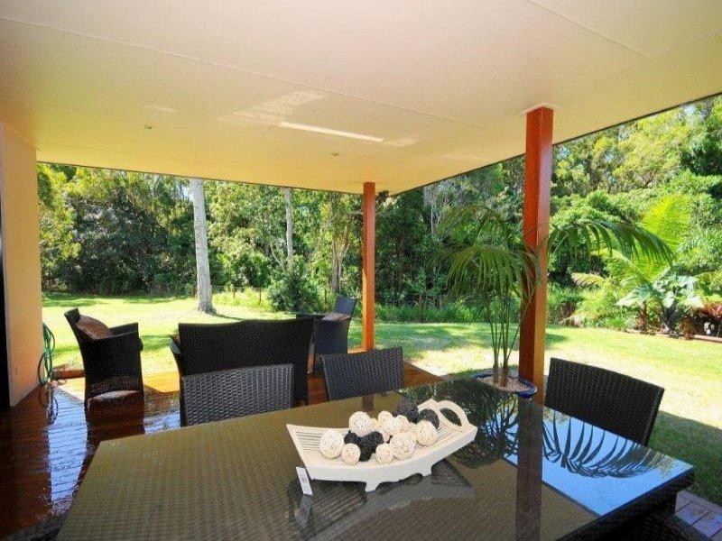 6 Chiquita Ct, Dundowran Beach QLD 4655