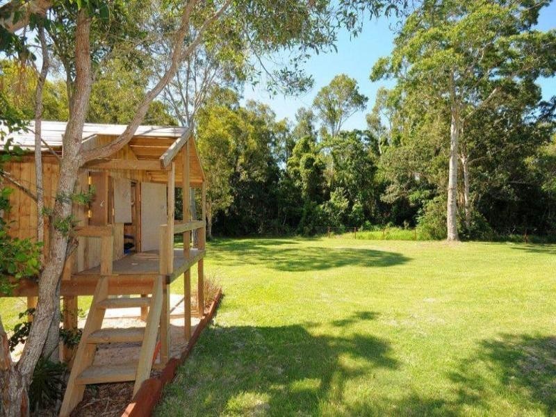 6 Chiquita Ct, Dundowran Beach QLD 4655