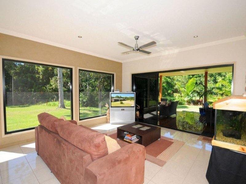 6 Chiquita Ct, Dundowran Beach QLD 4655