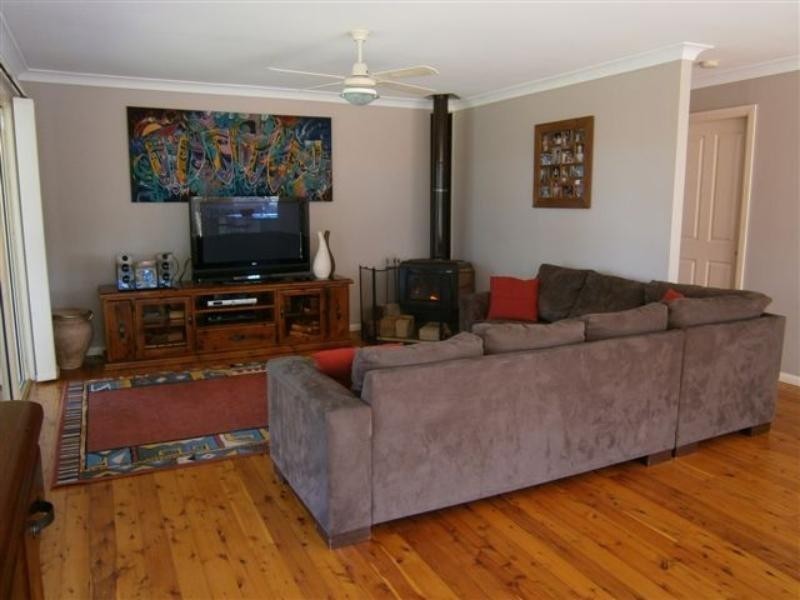 26 Stroud St, Allworth NSW 2425