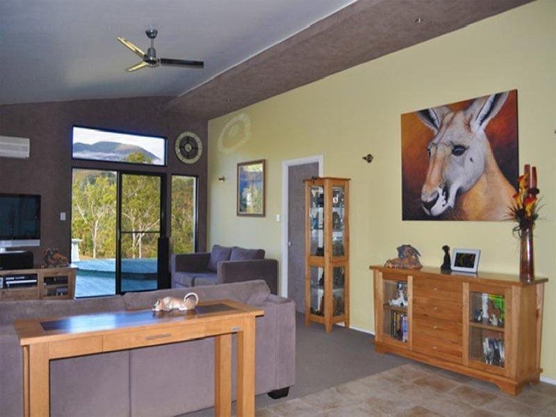 4 Hancock Road, Alligator Creek QLD 4816
