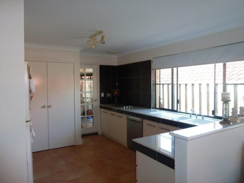 26 Goldfinch Loop, Woodvale WA 6026