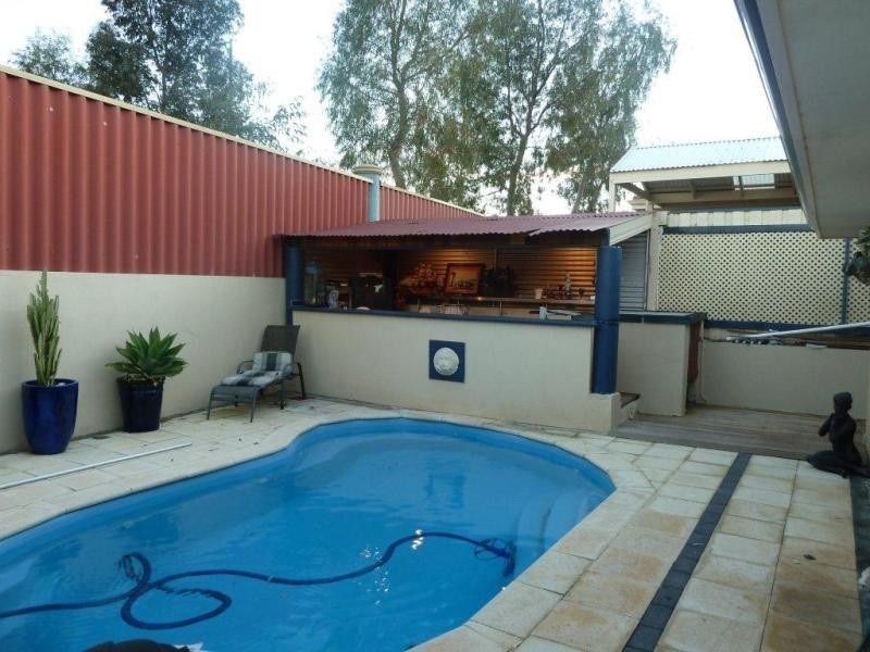 26 Goldfinch Loop, Woodvale WA 6026