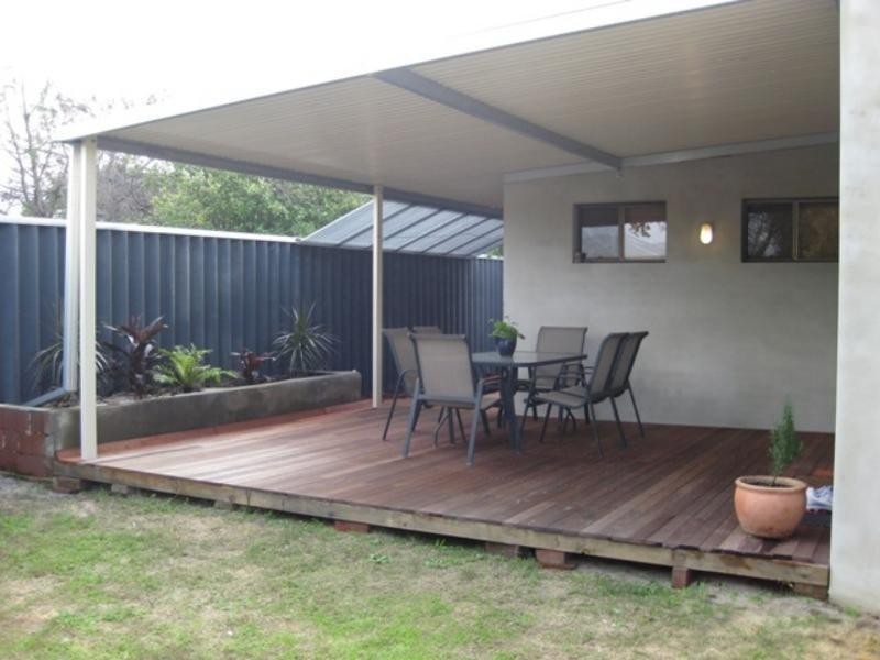 27 Latham St, Alfred Cove WA 6154