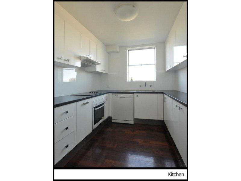 40/16 Leeder St, Glendalough WA 6016