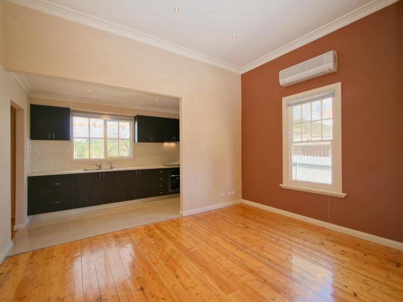 10 Davis Ave, Nhill VIC 3418