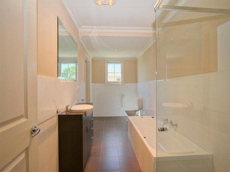 10 Davis Ave, Nhill VIC 3418