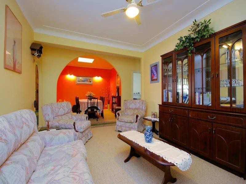 13 Houston St, Gymea NSW 2227