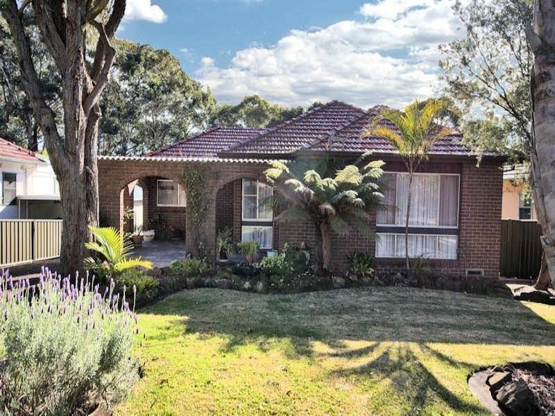 13 Houston St, Gymea NSW 2227