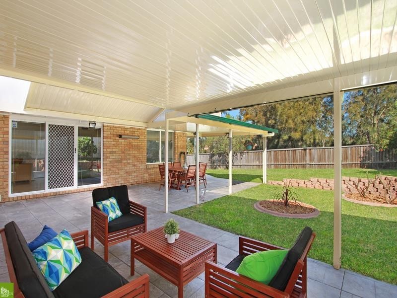 8 Swan Place, Albion Park NSW 2527