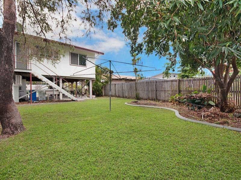 1 And 2/34 McBride Street, Kirwan QLD 4817