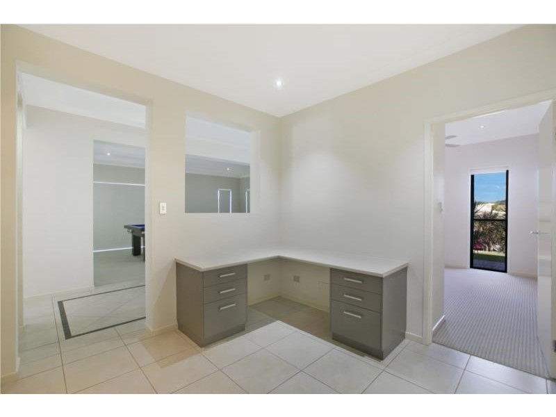 27 Aquila Street, Redland Bay QLD 4165