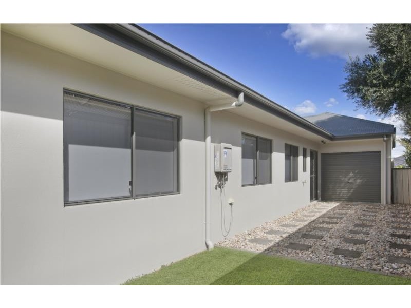 27 Aquila Street, Redland Bay QLD 4165