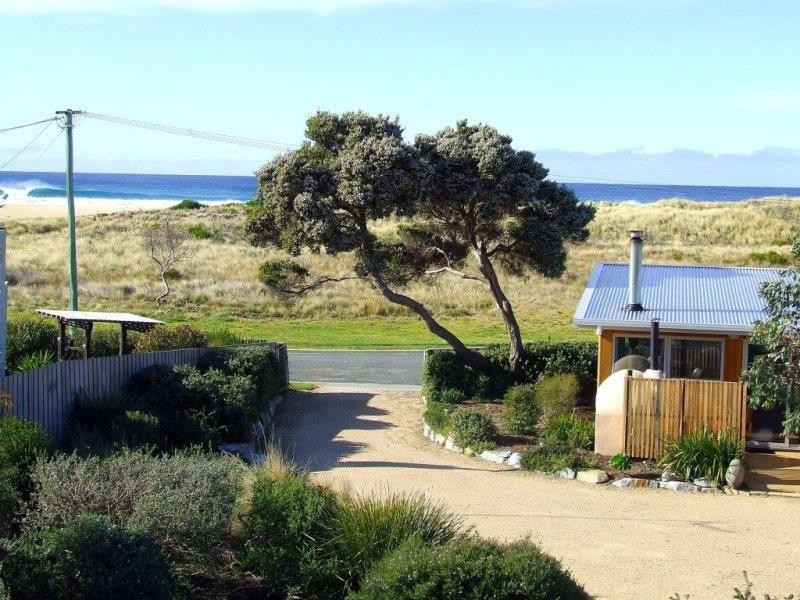 6 Dune Street, Scamander TAS 7215