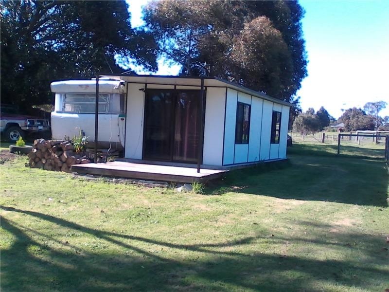 17 Joyces Lane, Woodside VIC 3874